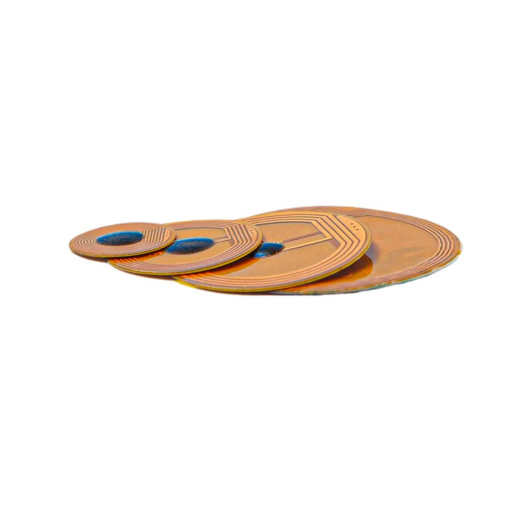 Na-metalowym tagu NFC FPC